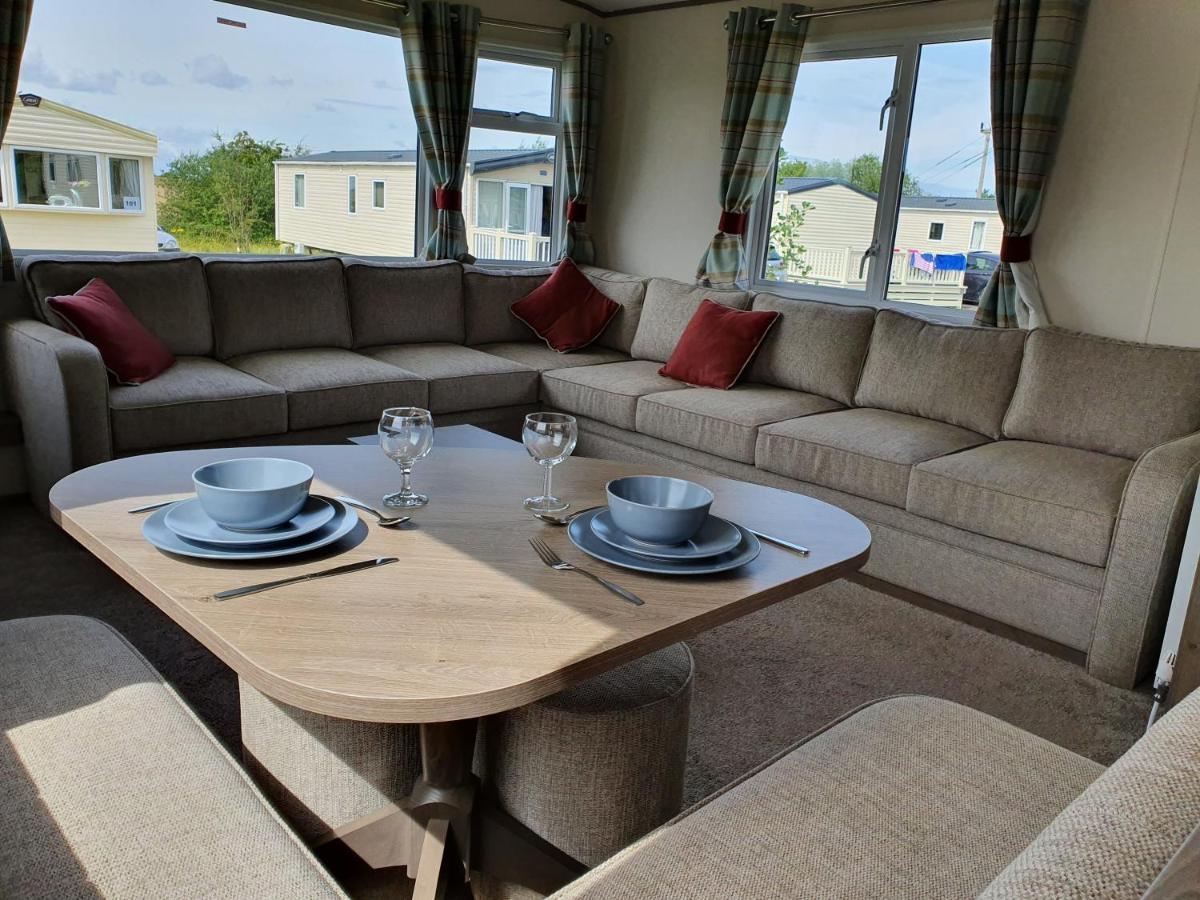 46 Lancaster Crescent Luxury Caravan With Hot Tub Tattershall Exterior photo