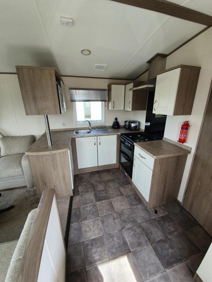 46 Lancaster Crescent Luxury Caravan With Hot Tub Tattershall Exterior photo